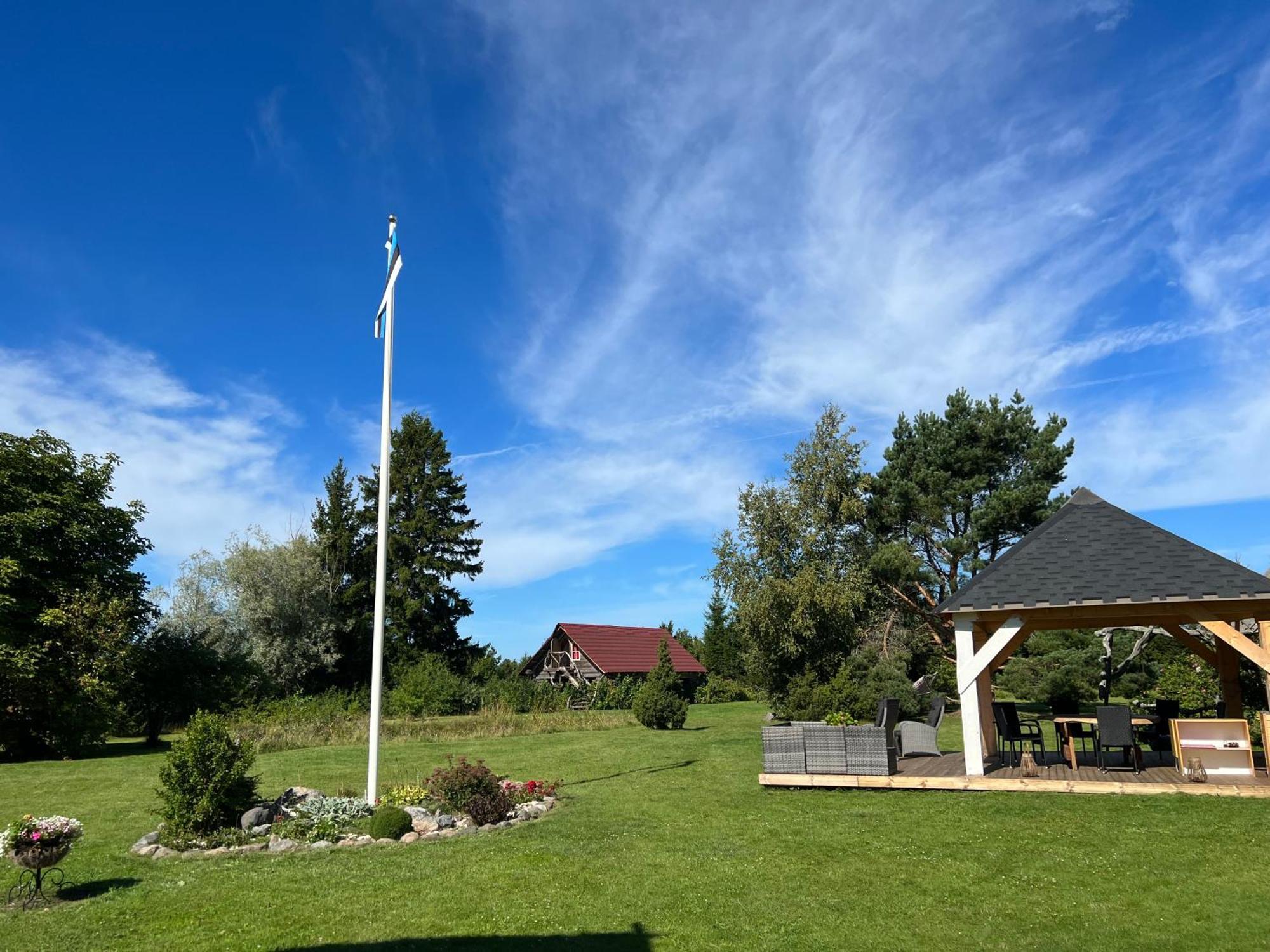 Suurekivi Kuelalistemaja Reigi Exterior foto