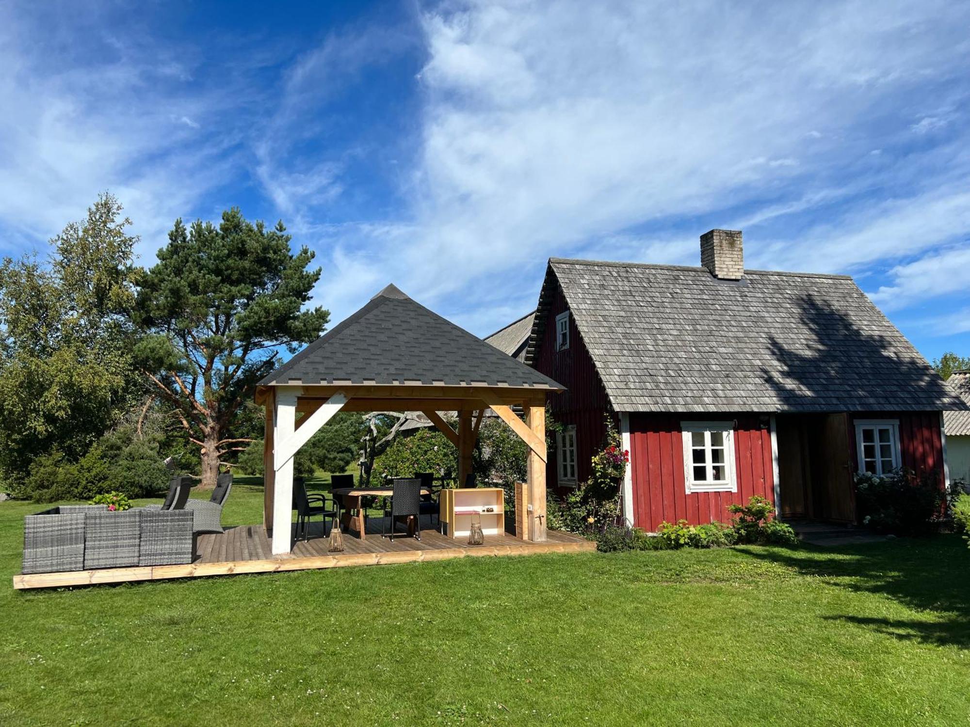 Suurekivi Kuelalistemaja Reigi Exterior foto
