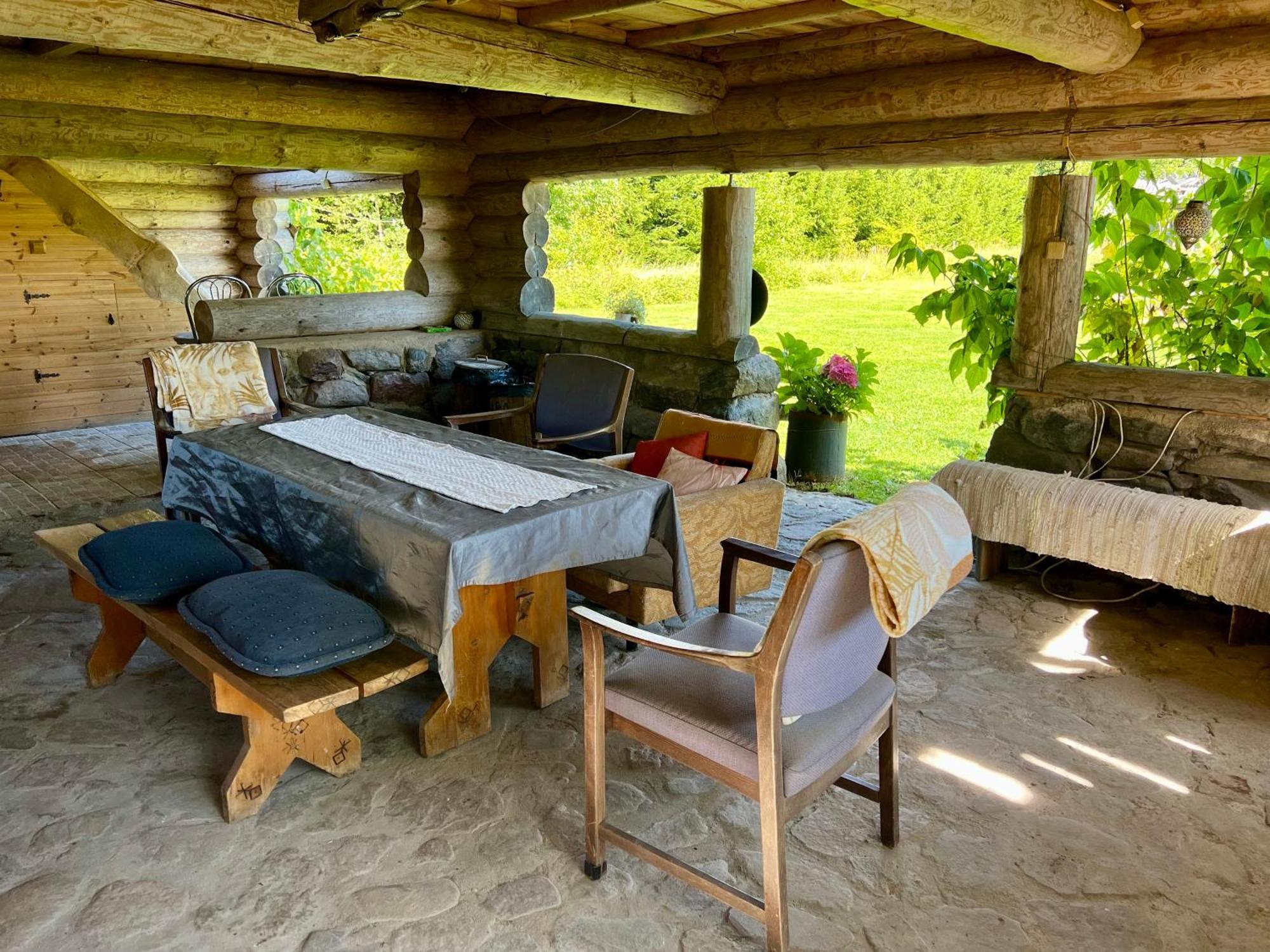 Suurekivi Kuelalistemaja Reigi Exterior foto