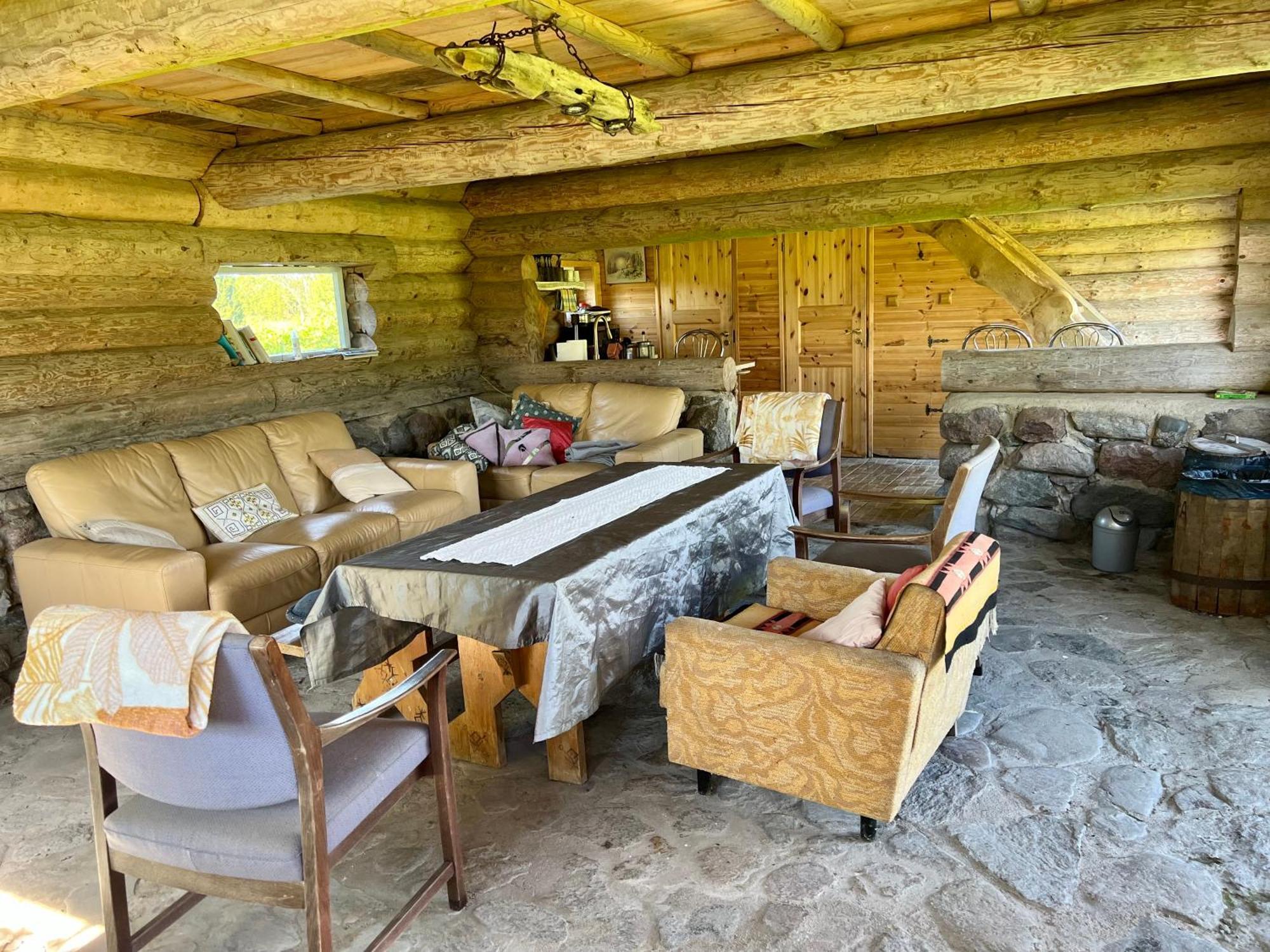 Suurekivi Kuelalistemaja Reigi Exterior foto